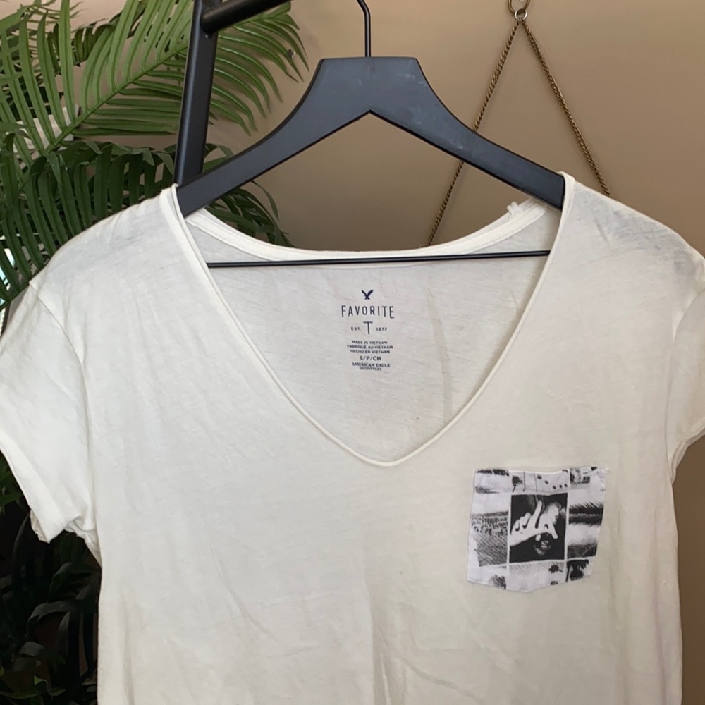 american eagle white LA t shirt